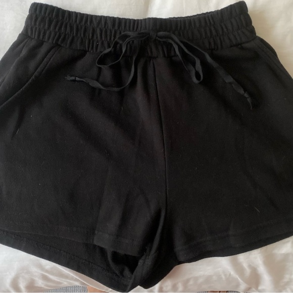 Short set - Picture 4 of 4